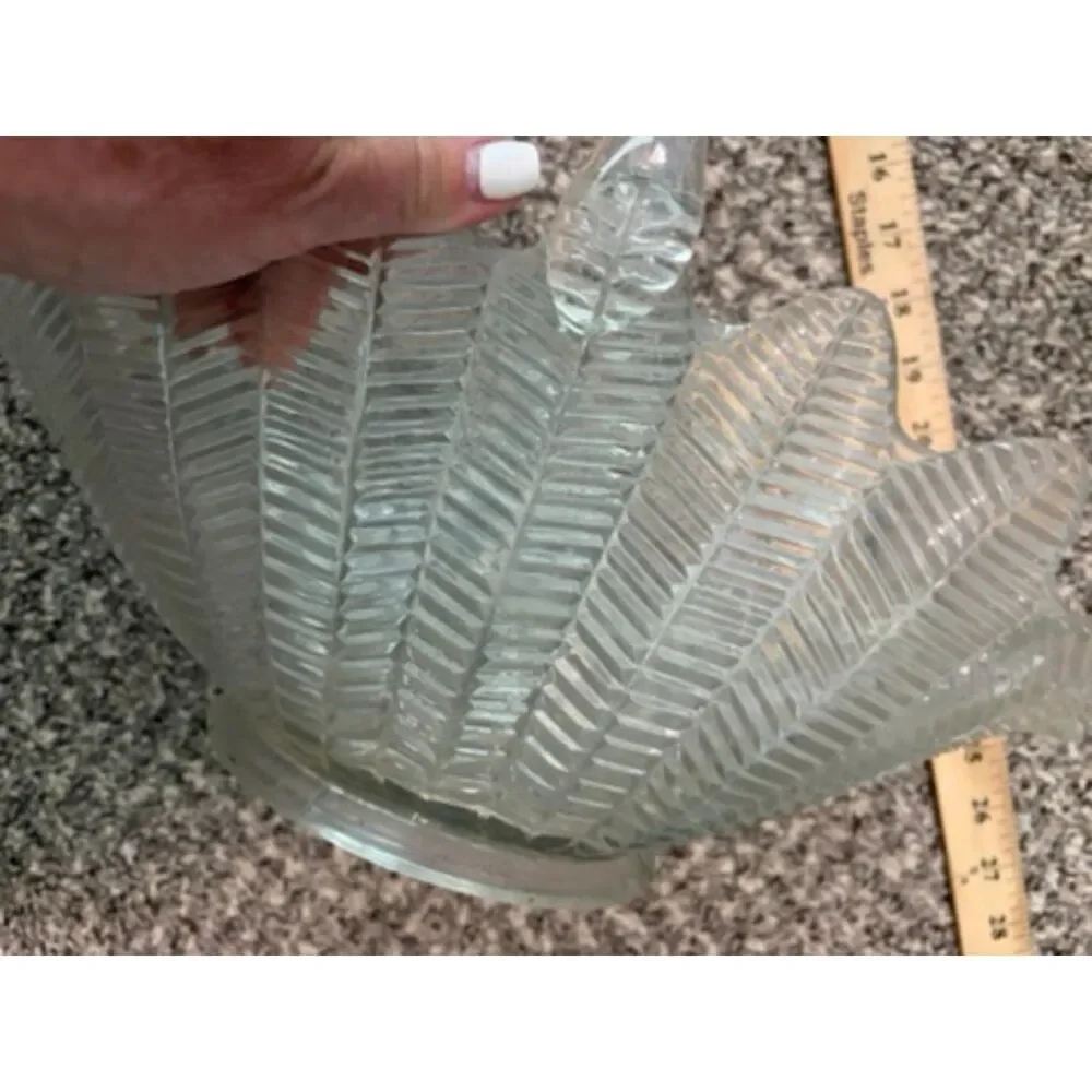 vtg LE smith clear glass feather pattern basket with handle